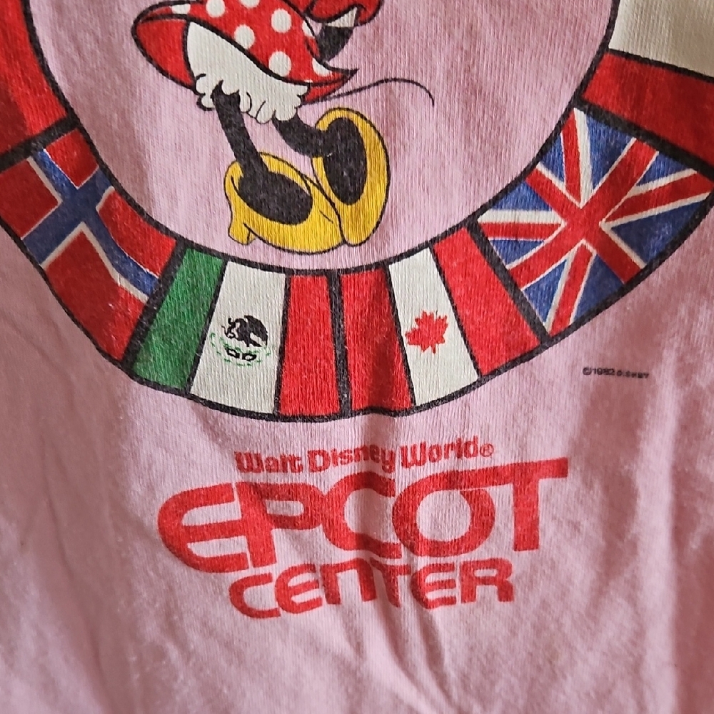 Rare Pink Minnie Mouse 1980's Disney World Epcot Center Tee Shirt. - Picture 4 of 9